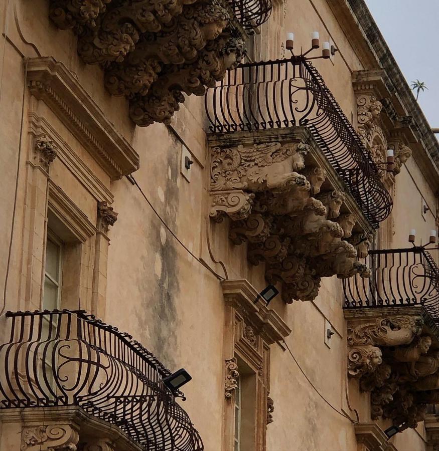 Artroom Garden Noto Exterior photo